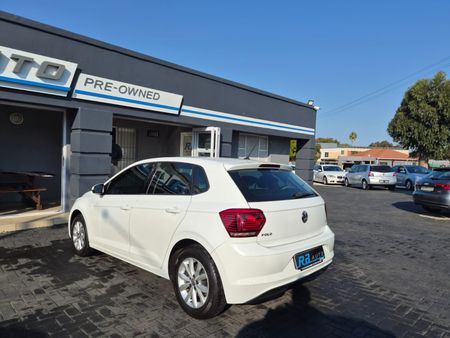2019-Volkswagen-Polo-10-TSI-Comfortline_3