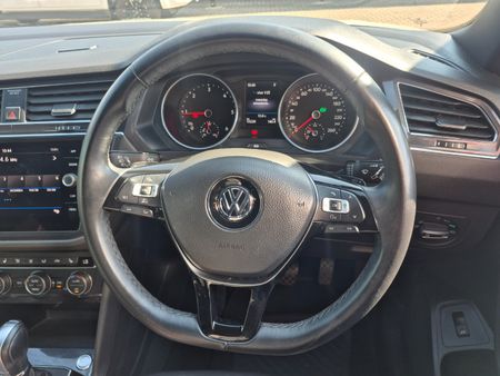2018-Volkswagen-Tiguan-Allspace-20-TDI-Comfortline-4Motion-Auto_13