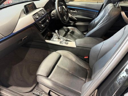 2018-BMW-3-Series-320i-Auto_10
