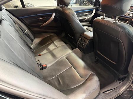 2018-BMW-3-Series-320i-Auto_11
