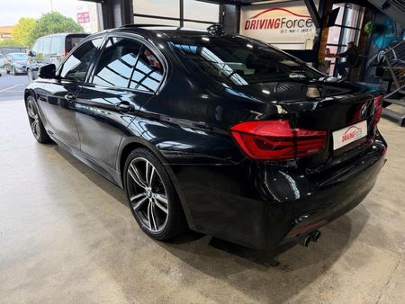 2018-BMW-3-Series-320i-Auto_6