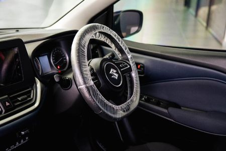 2025-Suzuki-Baleno-15-GL_12
