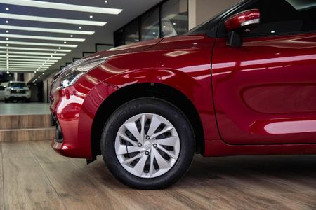 2025-Suzuki-Baleno-15-GL_6