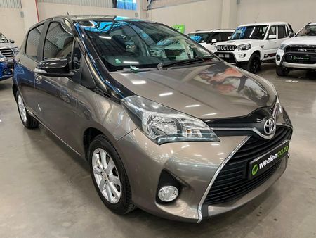 2016-Toyota-Yaris-10-5-dr_0