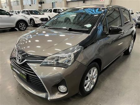 2016-Toyota-Yaris-10-5-dr_6