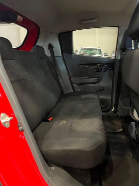 2020-Mahindra-KUV-100-12-K2-Dare_11