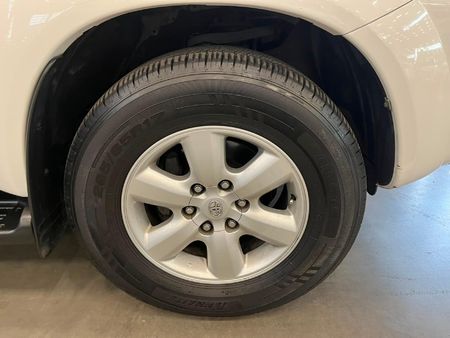 2011-Toyota-Fortuner-30-D-4D-Heritage-Raised-Body-Auto_8