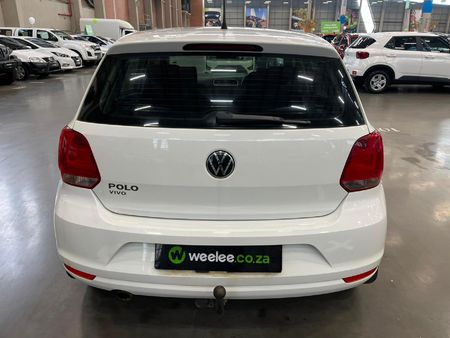 2021-Volkswagen-Polo-Vivo-16-Highline-5-dr_3