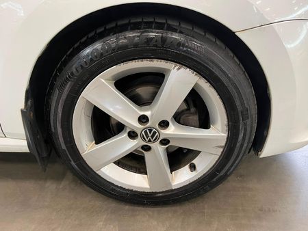 2021-Volkswagen-Polo-Vivo-16-Highline-5-dr_8