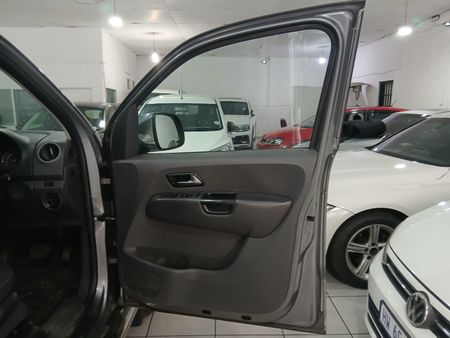 2016-Volkswagen-Amarok-20-TDI-Trendline-103kW-Double-Cab_8