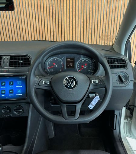 2026-Volkswagen-Polo-Vivo-14-Life_16
