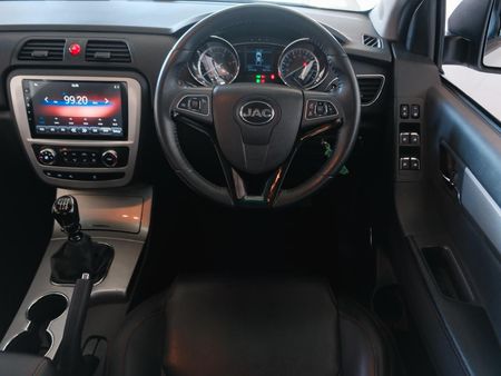 2025-JAC-T8-20-CTI-Super-Lux-4x4-Double-Cab_9