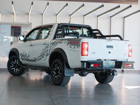 2025-JAC-T8-20-CTI-Super-Lux-4x4-Double-Cab_12