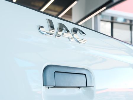 2025-JAC-T8-20-CTI-Super-Lux-4x4-Double-Cab_16