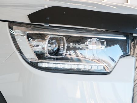 2025-JAC-T8-20-CTI-Super-Lux-4x4-Double-Cab_2