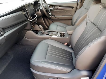 2026-Isuzu-Mu-x-19D-LS-Auto_10