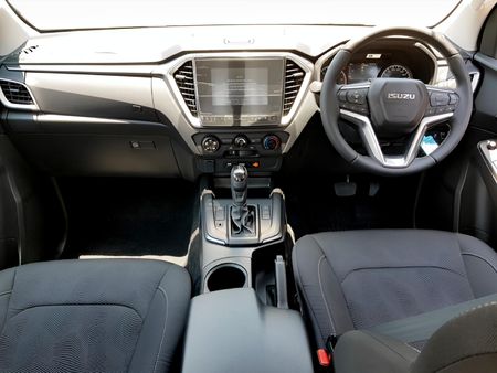 2026-Isuzu-D-Max-19-DDI-HR-LS-Auto-Double-Cab_9
