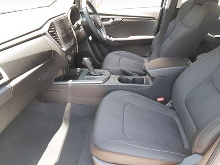 2026-Isuzu-D-Max-19-DDI-HR-LS-Auto-Double-Cab_10