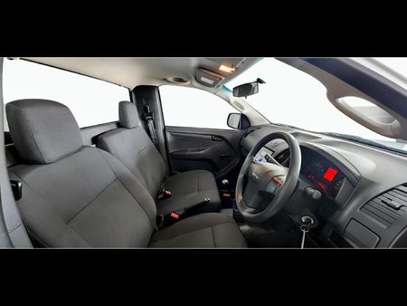 2026-Isuzu-D-Max-250C-Fleetside-Single-Cab_14