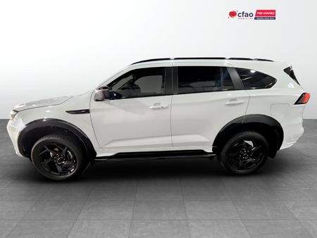 2025-Isuzu-Mu-x-30D-Onyx-XT-4x4-Auto_10