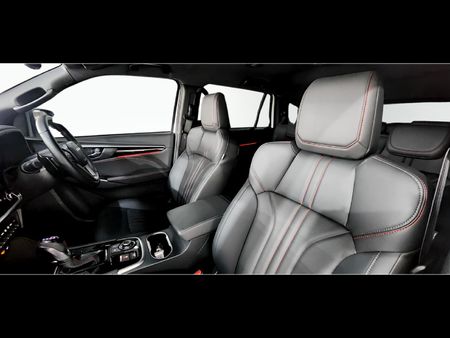 2025-Isuzu-Mu-x-30D-Onyx-XT-4x4-Auto_20