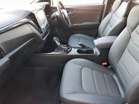2026-Isuzu-D-Max-30-DDI-V-Cross-HR-Auto-Double-Cab_7