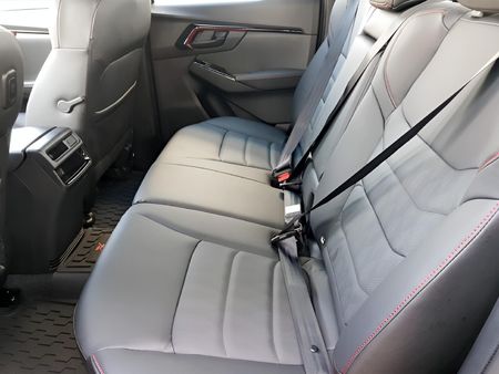 2026-Isuzu-D-Max-19-DDI-HR-X-Rider-Auto-Double-Cab_11