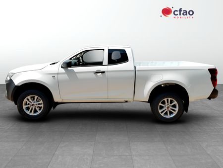 2026-Isuzu-D-Max-19-DDI-HR-L-Extended-Cab_7