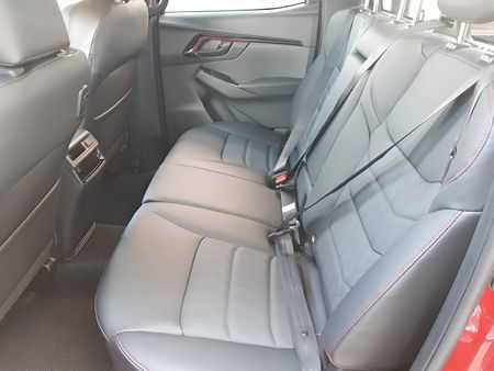 2026-Isuzu-D-Max-19-DDI-HR-X-Rider-Auto-Double-Cab_9