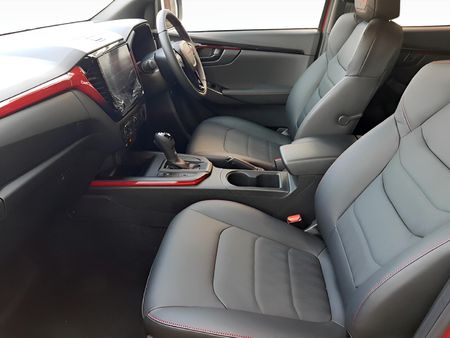 2026-Isuzu-D-Max-19-DDI-HR-X-Rider-Auto-Double-Cab_7