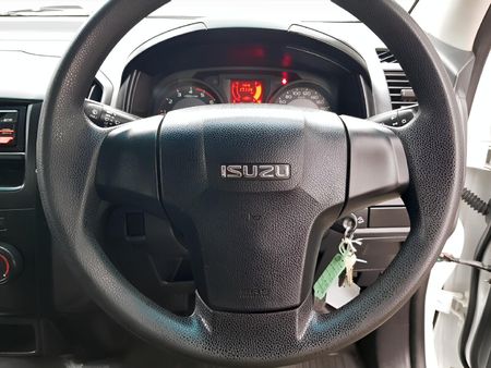 2024-Isuzu-D-Max-250-HO-Fleetside-Safety-Single-Cab_16