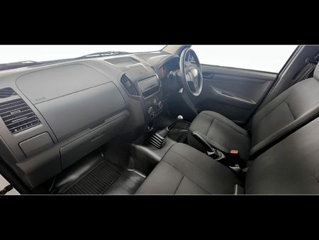 2026-Isuzu-D-Max-250C-Single-Cab_5