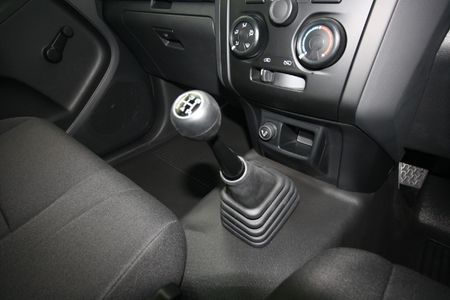 2026-Isuzu-D-Max-250C-Fleetside-Single-Cab_16