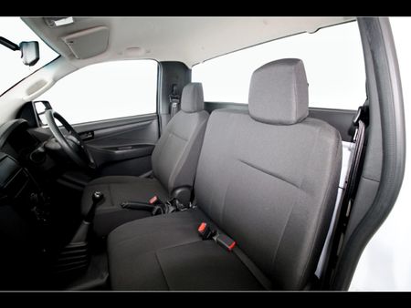 2026-Isuzu-D-Max-250C-Fleetside-Single-Cab_17