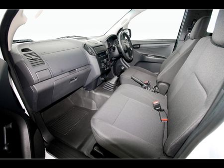 2026-Isuzu-D-Max-250C-Fleetside-Single-Cab_5