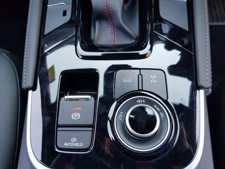 2026-Isuzu-Mu-x-30D-Onyx-XT-4x4-Auto_14