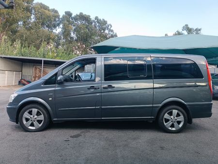 2012-Mercedes-Benz-Vito-116-CDI-CrewBus_2