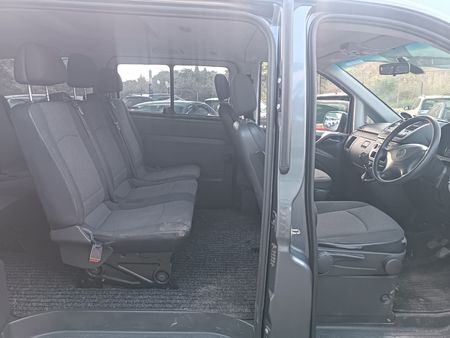 2012-Mercedes-Benz-Vito-116-CDI-CrewBus_7