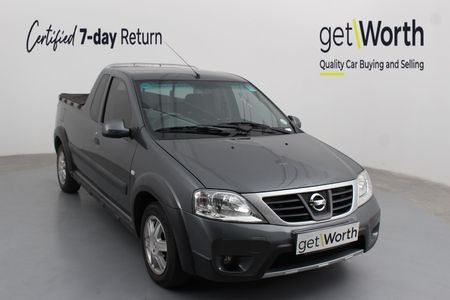 2021-Nissan-NP200-16-SE_0