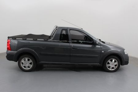 2021-Nissan-NP200-16-SE_9