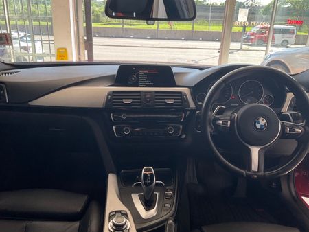 2016-BMW-3-Series-320i-M-Sport-Auto_9