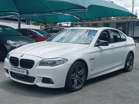 2013-BMW-5-Series-520d-M-Sport-Auto_2