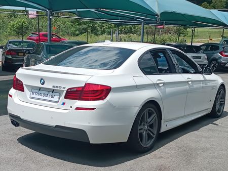 2013-BMW-5-Series-520d-M-Sport-Auto_6