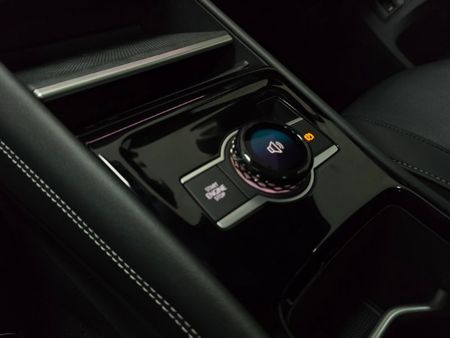 2026-Volkswagen-Tiguan-14TSI-R-Line_17