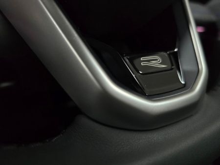 2026-Volkswagen-Tiguan-14TSI-R-Line_18