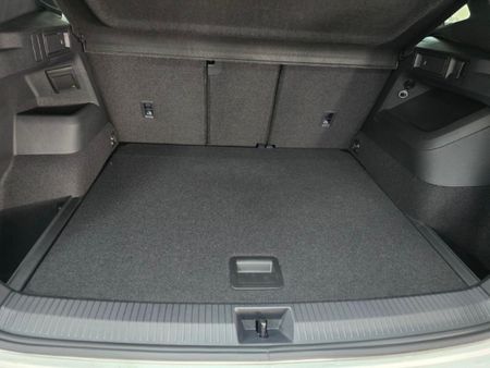 2026-Volkswagen-Tiguan-14TSI-R-Line_6