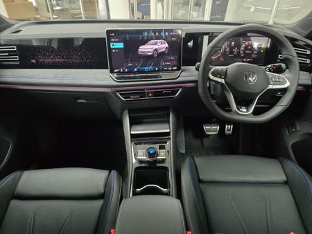 2026-Volkswagen-Tiguan-14TSI-R-Line_7