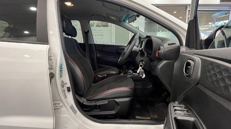 2021-Hyundai-Grand-i10-10-Motion_16