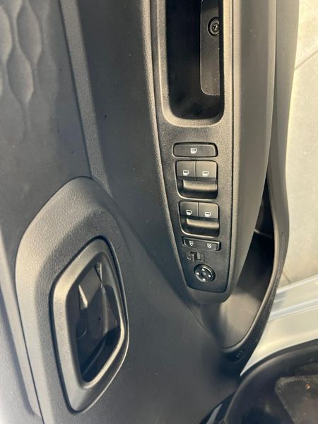 2025-Hyundai-Grand-i10-12-Motion-Auto_13