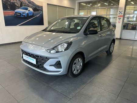 2025-Hyundai-Grand-i10-12-Motion-Auto_2